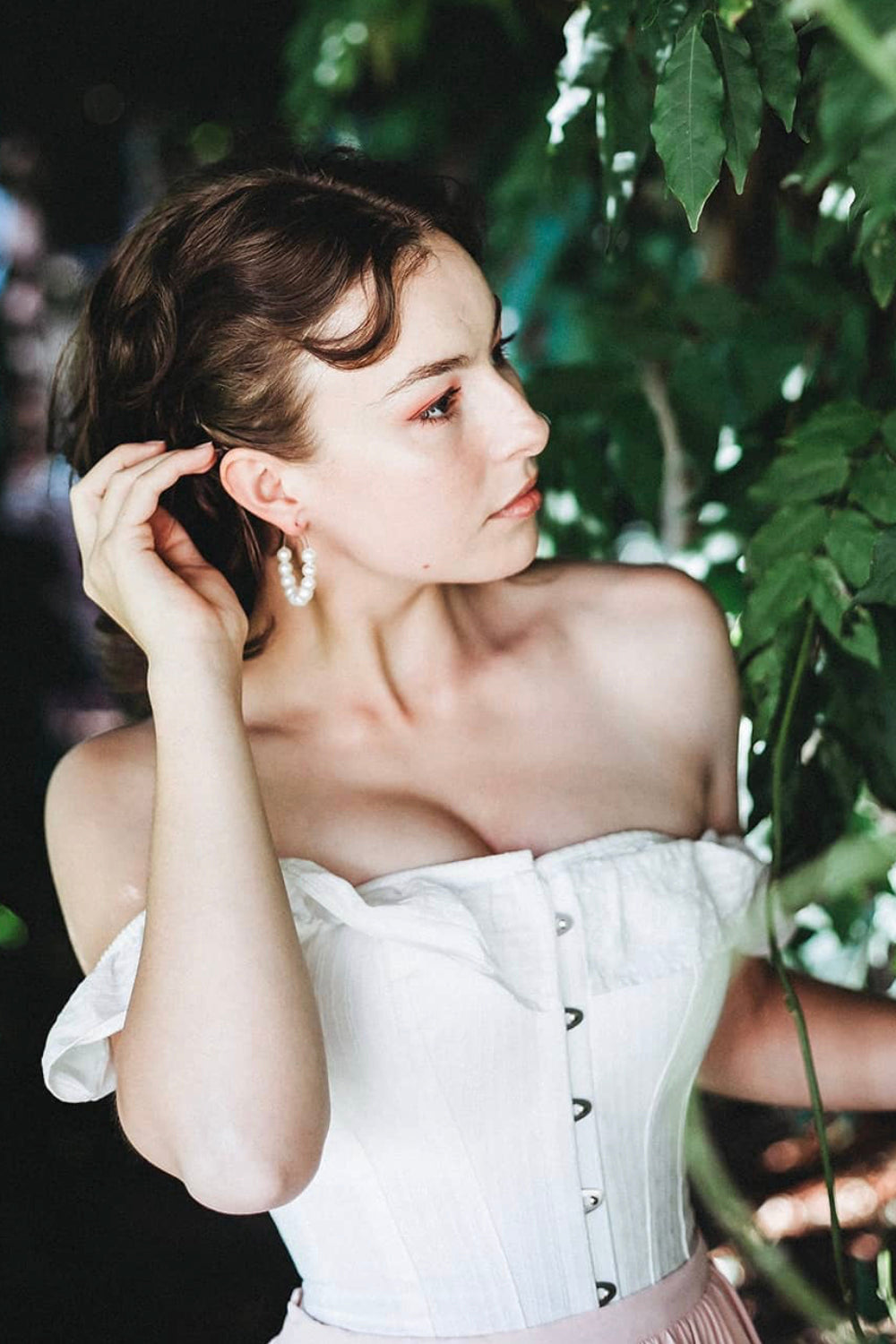 White Cotton Straight Bustline Corset Top With Off The Shoulder Sleeves