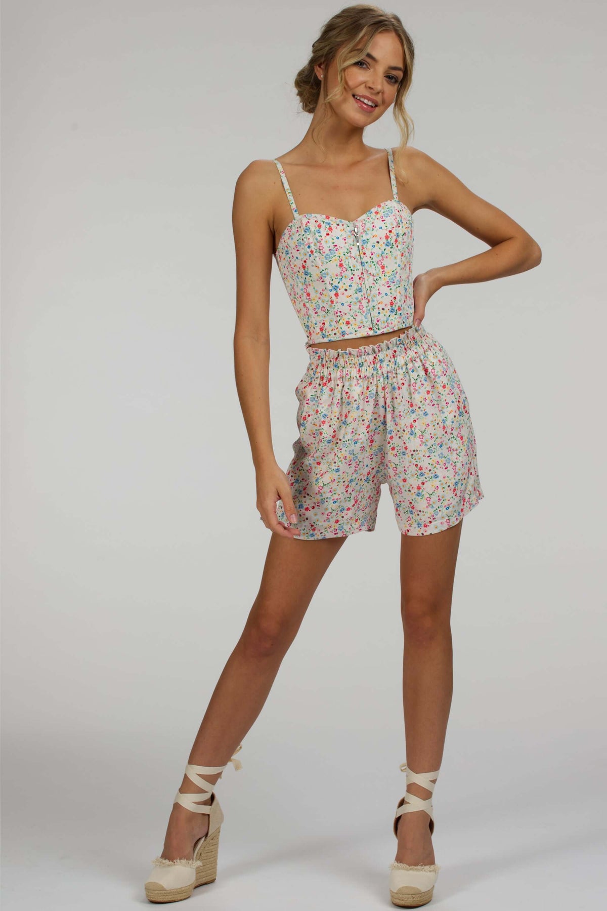 Calla Ditsy Viscose Elasticated Paperbag Shorts