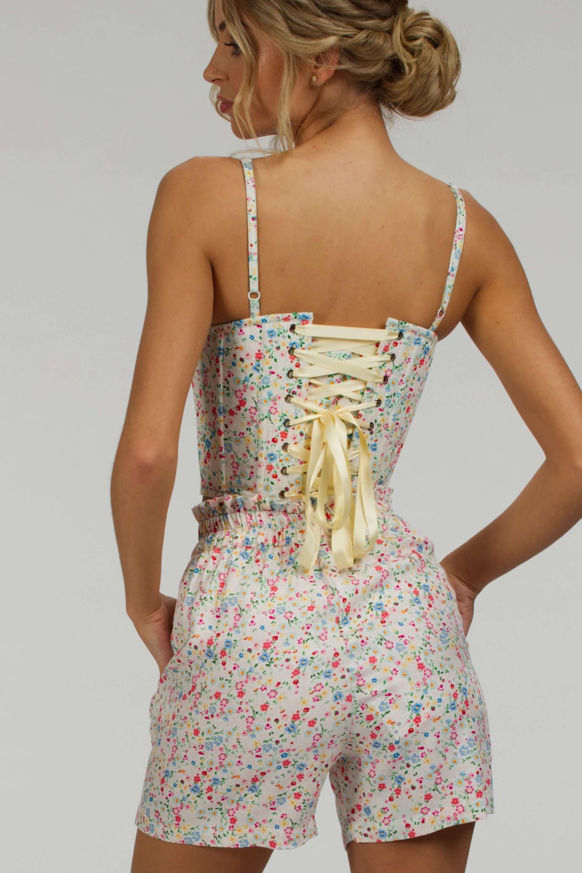 Calla Ditsy Viscose Elasticated Paperbag Shorts