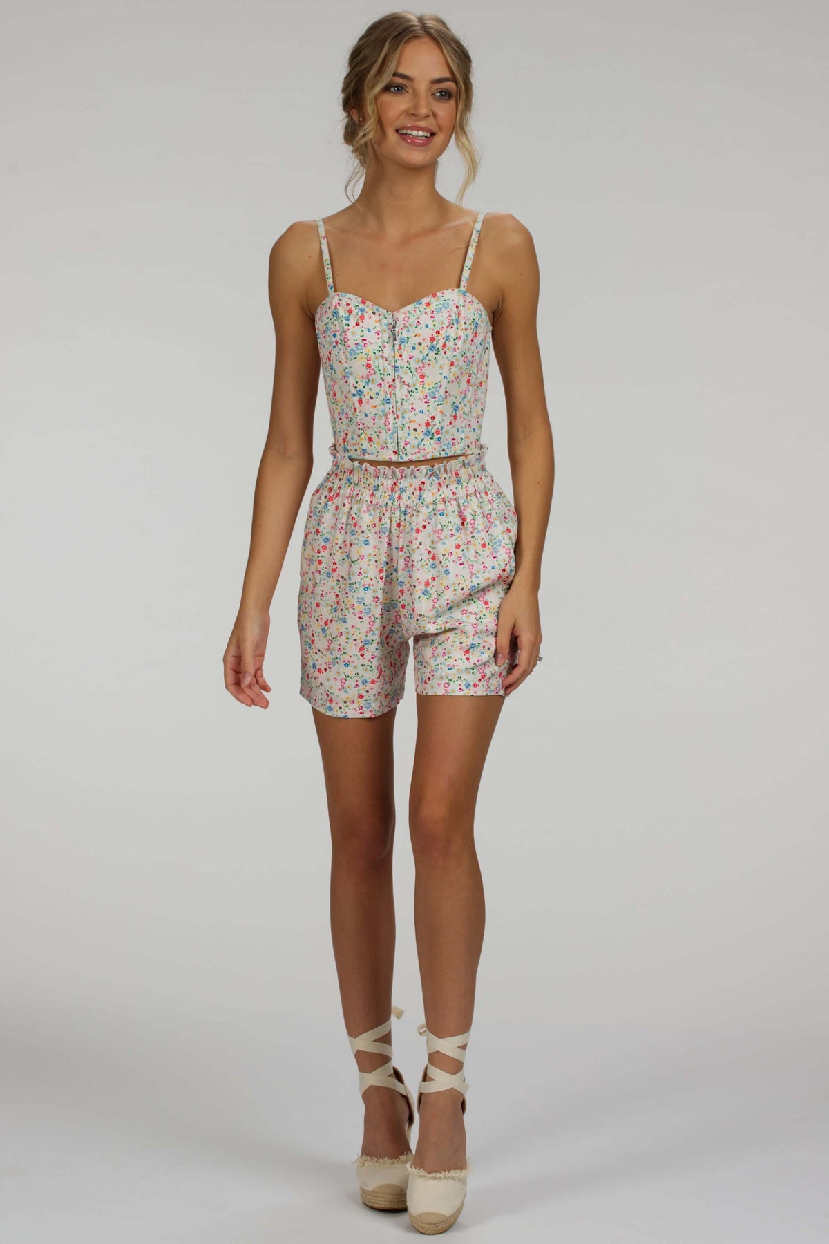 Calla Ditsy Viscose Elasticated Paperbag Shorts